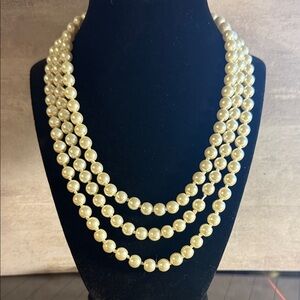Elegant Cream Pearl Necklace